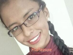 Mia_Pleasure