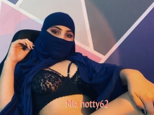 Mia_hotty62